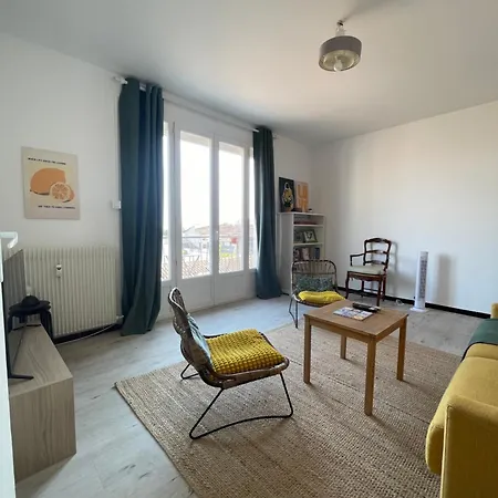 L Arlier Lägenhet Nîmes